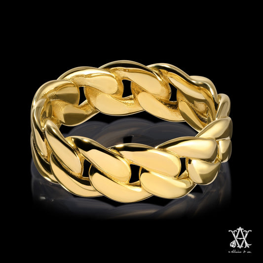 Cuban Link Ring in Yellow Gold